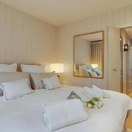 Cap D'antibes - Close To The