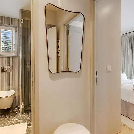 Cap D'antibes - Close To The