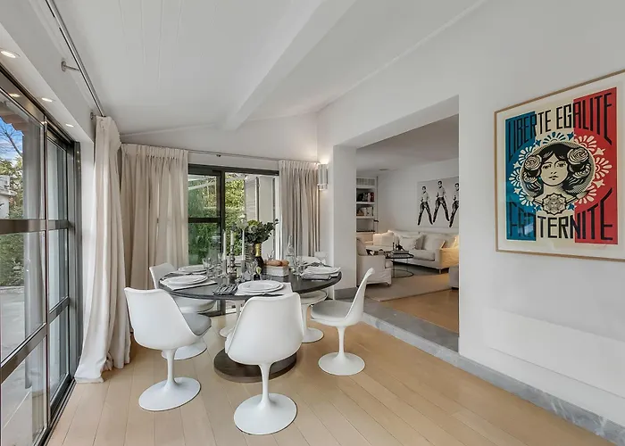 Cap D'antibes - Close To The