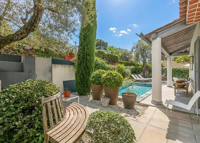 Cap D'antibes - Close To The *