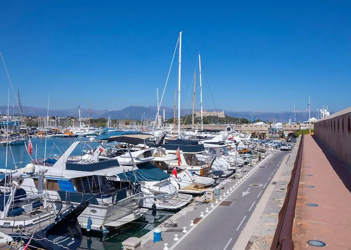 Cap D'antibes - Close To The *