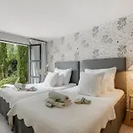 Villa Cap D'antibes - Close To The Antibes