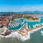 Cap D'antibes - Close To The Villa