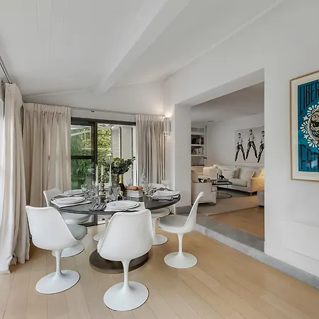 Cap D'antibes - Close To The