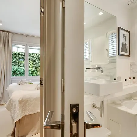 Cap D'antibes - Close To The Βίλα