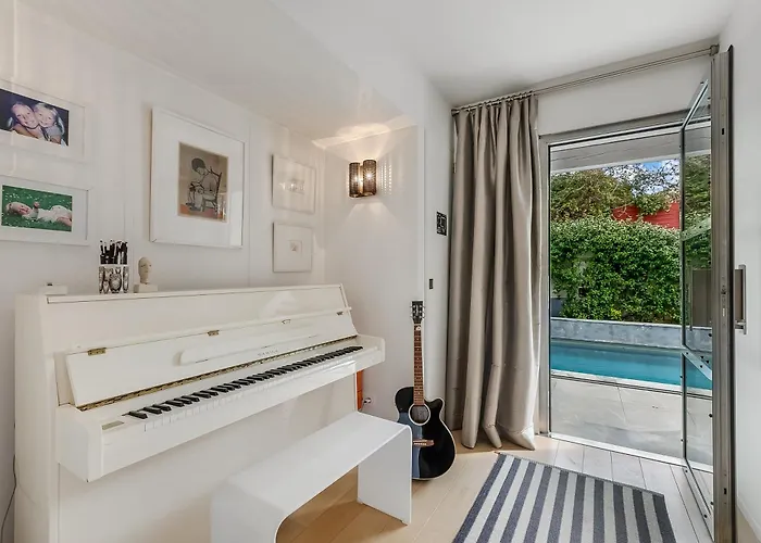 Cap D'antibes - Close To The *