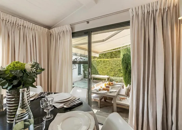 Cap D'antibes - Close To The * Αντίμπ