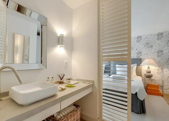 Cap D'antibes - Close To The Βίλα