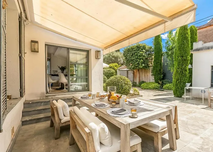 Cap D'antibes - Close To The